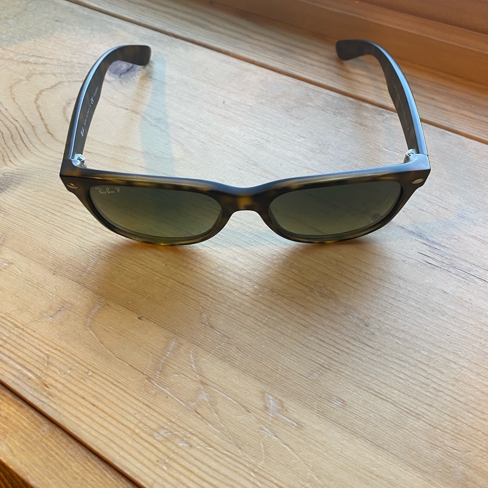 Rayban wayfarers